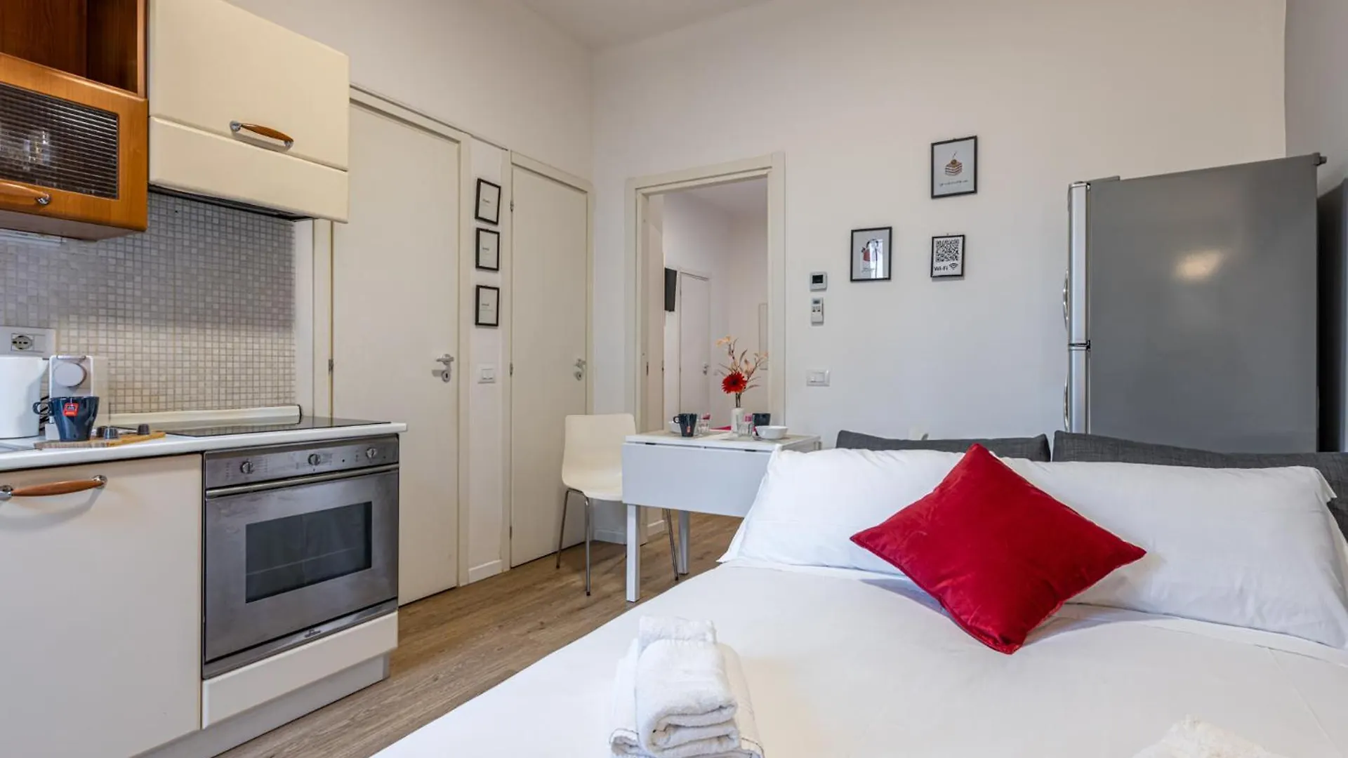 Modern New House - Duomo In 10 Min - Netflix & Wi-Fi Διαμέρισμα Μιλάνο