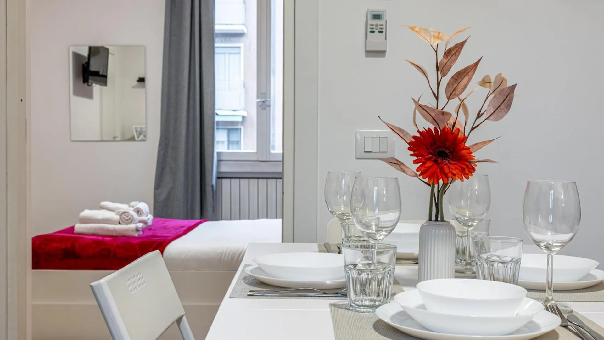 Appartamento Modern New House - Duomo In 10 Min - Netflix & Wi-Fi Milano