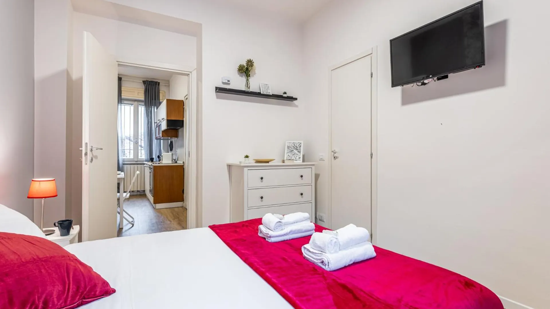 Appartamento Modern New House - Duomo In 10 Min - Netflix & Wi-Fi Milano Italia